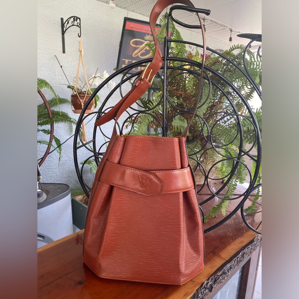 Louis Vuitton Kenyan Fawn EPI Leather Sac D’Epaule PM Bag